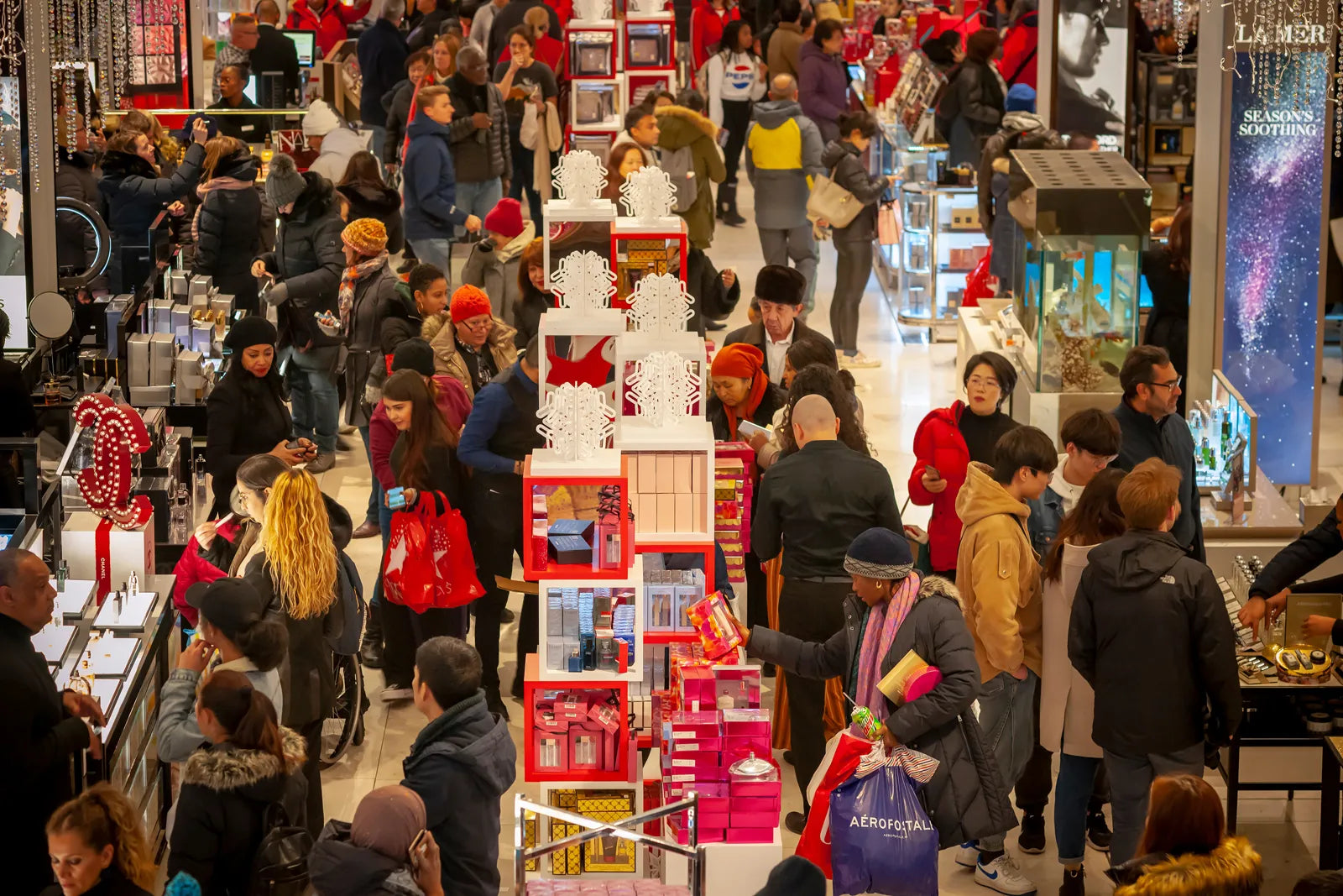 Black Friday Shopping: Tips, Tricks, and Navigating the Frenzy