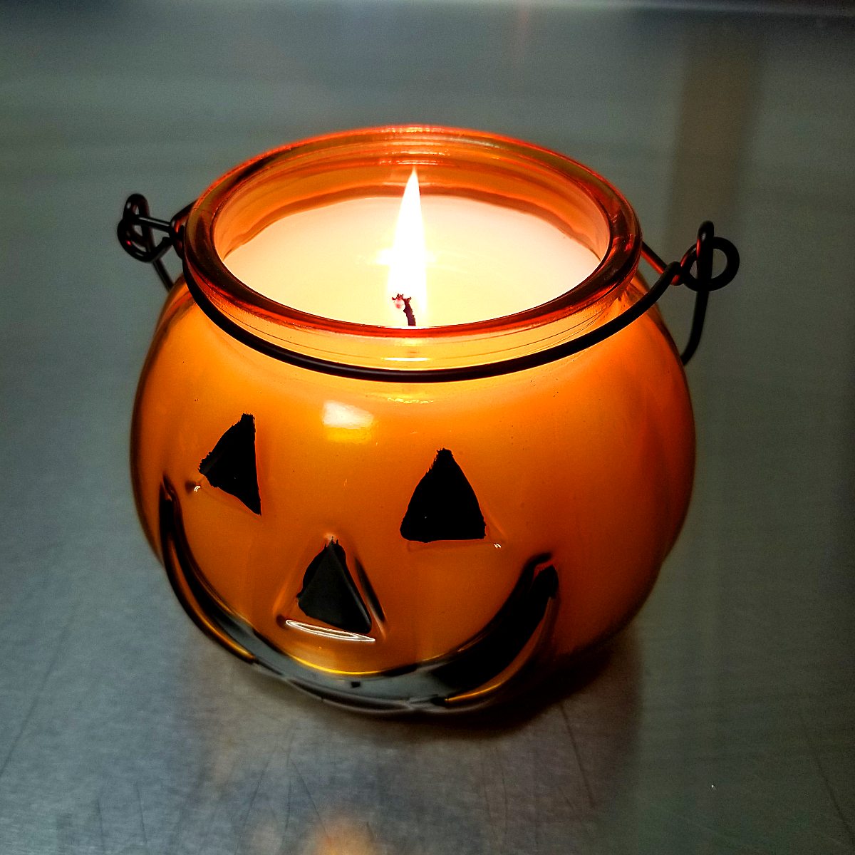 Pumpkin Chai Jack-O'-Lantern - 11oz Cotton Wick Soy Candle